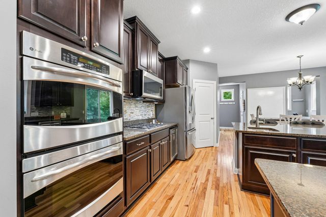 3350 Malcom Court SW, Prior Lake, MN 55372