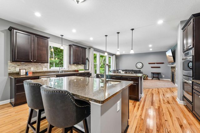 3350 Malcom Court SW, Prior Lake, MN 55372