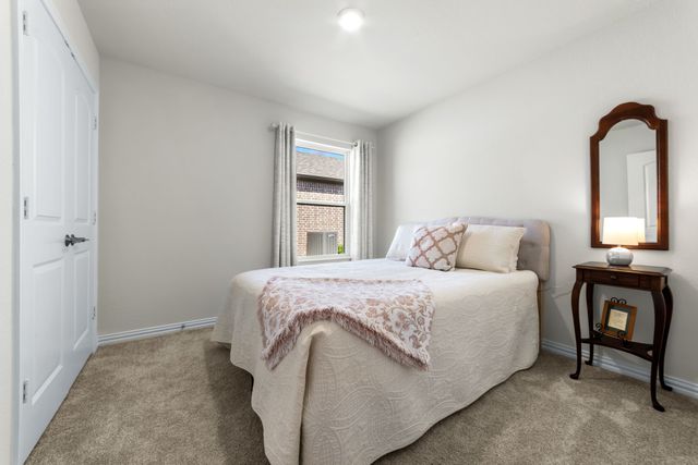 108 Sleepy Willow Lane, Mckinney, TX 75071