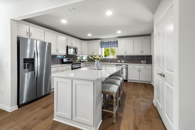 108 Sleepy Willow Lane, Mckinney, TX 75071
