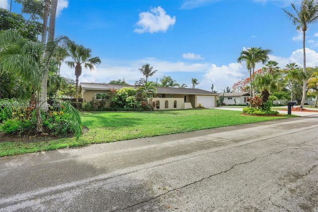 13241 SW 99th Court, Miami, FL 33176