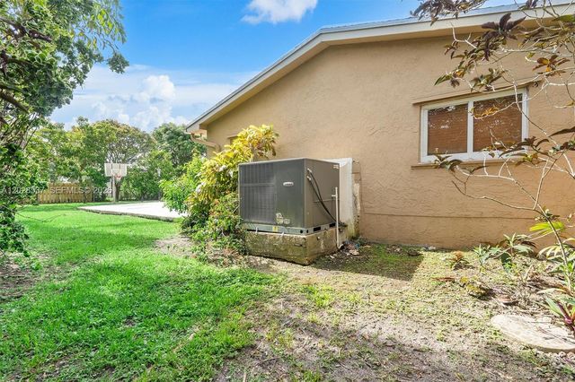 13241 SW 99th Court, Miami, FL 33176