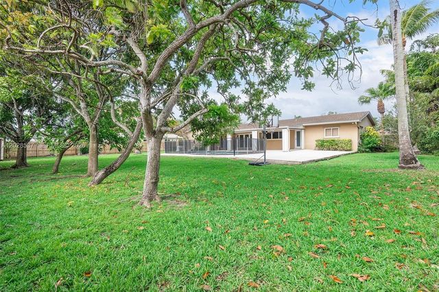 13241 SW 99th Court, Miami, FL 33176