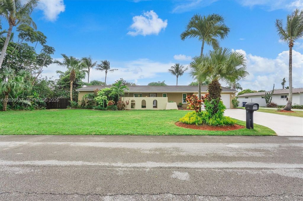 13241 SW 99th Court, Miami, FL 33176