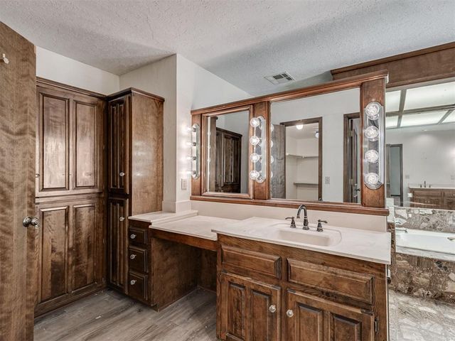 3328 Willow Brook Road, Oklahoma City, OK 73120
