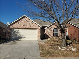 336 Mystic River Trail, Fort Worth, TX 76131