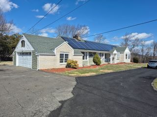 1 Dogwood Drive, Danbury, CT 06811