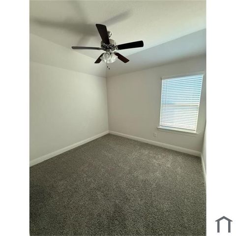 6033 Dandelion Drive, Aubrey, TX 76227