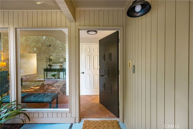 337 Vista Baya, Costa Mesa, CA 92627