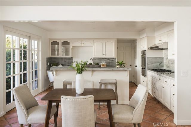 337 Vista Baya, Costa Mesa, CA 92627