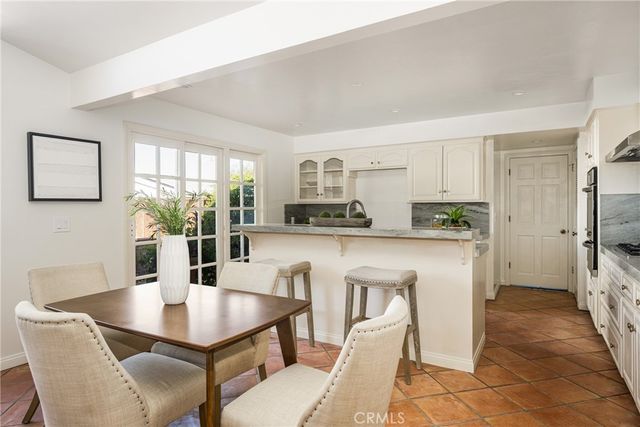 337 Vista Baya, Costa Mesa, CA 92627