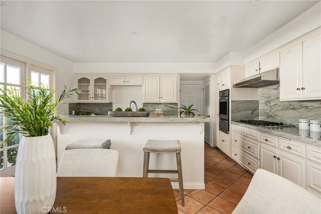 337 Vista Baya, Costa Mesa, CA 92627