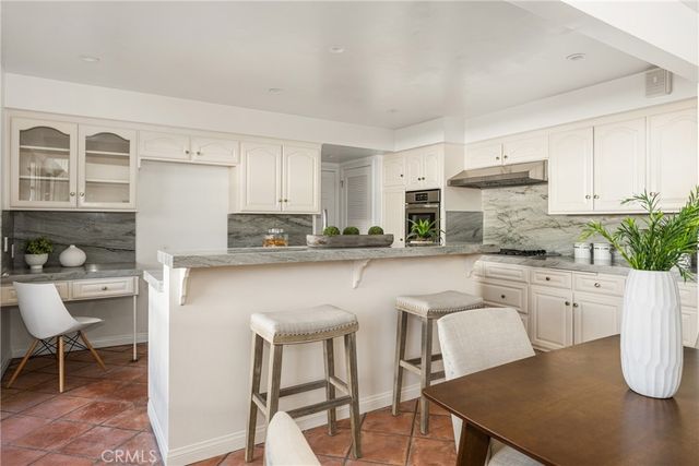 337 Vista Baya, Costa Mesa, CA 92627