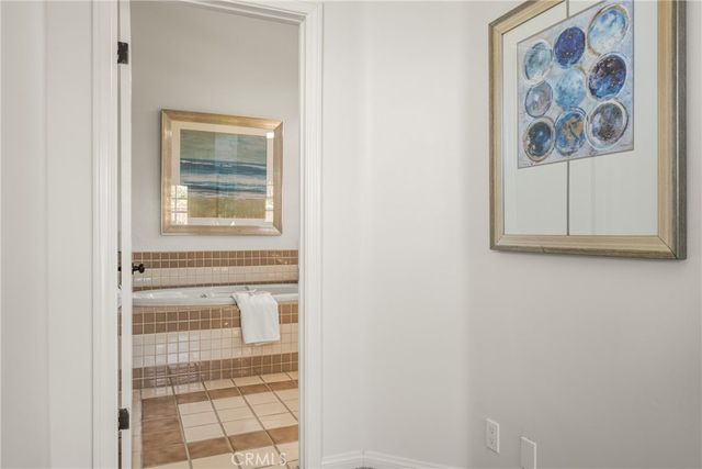 337 Vista Baya, Costa Mesa, CA 92627