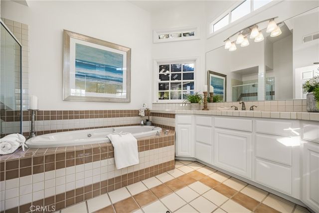 337 Vista Baya, Costa Mesa, CA 92627