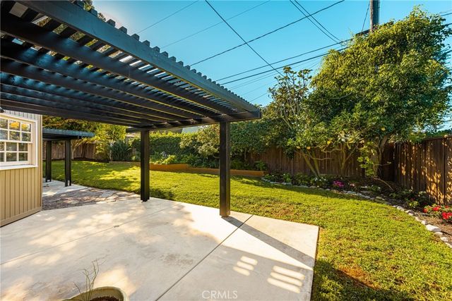 337 Vista Baya, Costa Mesa, CA 92627