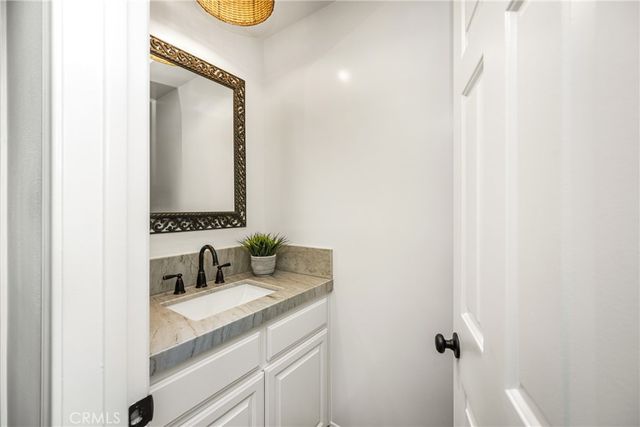 337 Vista Baya, Costa Mesa, CA 92627