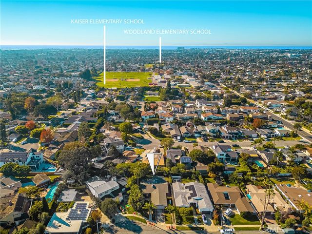 337 Vista Baya, Costa Mesa, CA 92627