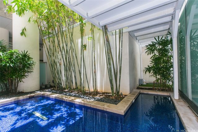 1118 Ala Moana Boulevard 2, Honolulu, HI 96814