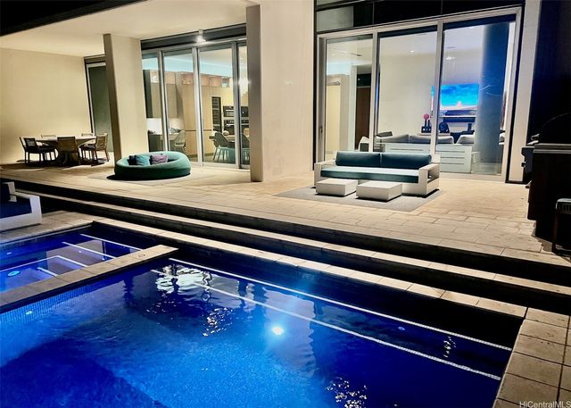 1118 Ala Moana Boulevard 2, Honolulu, HI 96814