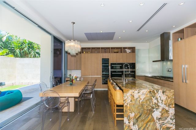 1118 Ala Moana Boulevard 2, Honolulu, HI 96814