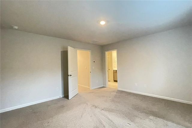 353 VISTA Lane, Woodstock, GA 30189