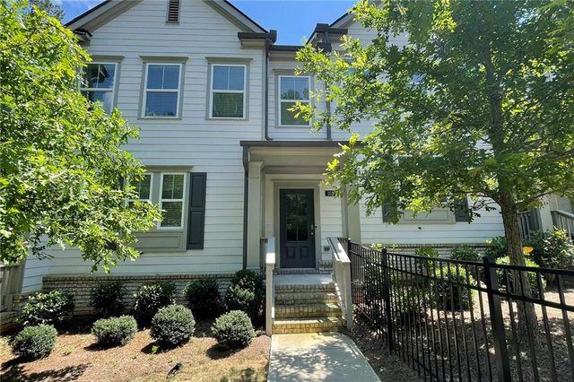 353 VISTA Lane, Woodstock, GA 30189