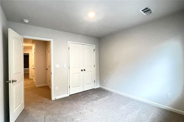 353 VISTA Lane, Woodstock, GA 30189