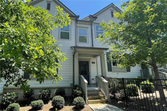 353 VISTA Lane, Woodstock, GA 30189
