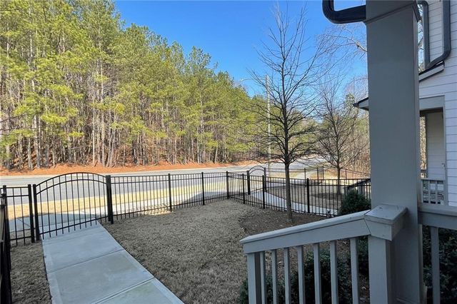 353 VISTA Lane, Woodstock, GA 30189