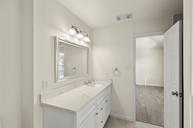 14106 Kinsbourne Lane, Houston, TX 77014
