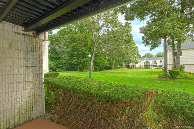26 Richmond Boulevard 2A, Ronkonkoma, NY 11779