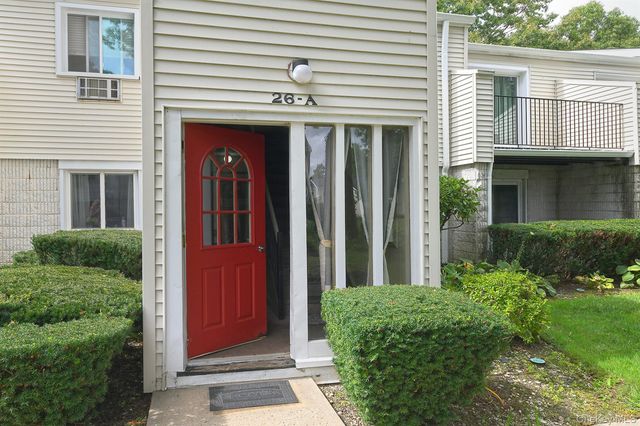 26 Richmond Boulevard 2A, Ronkonkoma, NY 11779