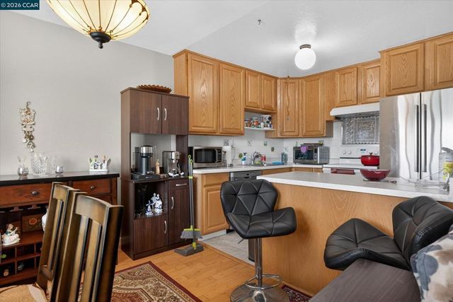 581 Price St, Daly City, CA 94014
