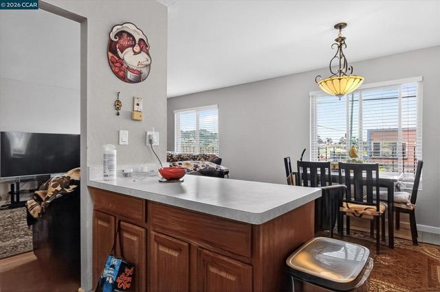 581 Price St, Daly City, CA 94014