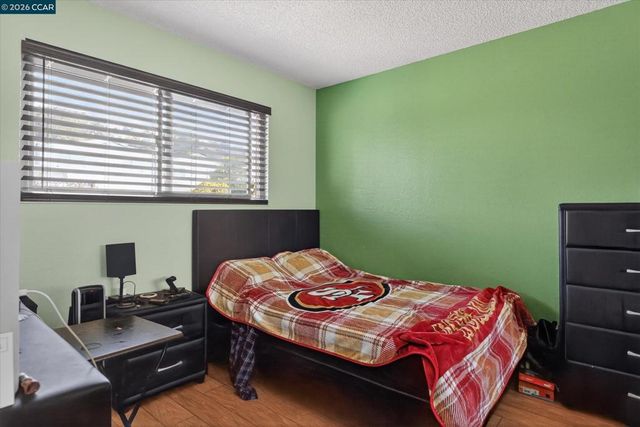 581 Price St, Daly City, CA 94014