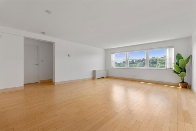 1600 Beacon St 902, Brookline, MA 02446