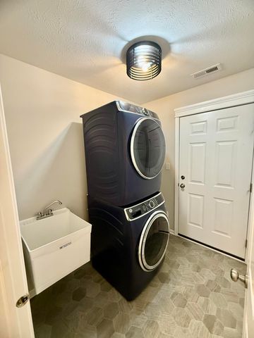 15629 W 101st Lane, Dyer, IN 46311