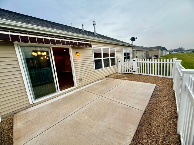 15629 W 101st Lane, Dyer, IN 46311