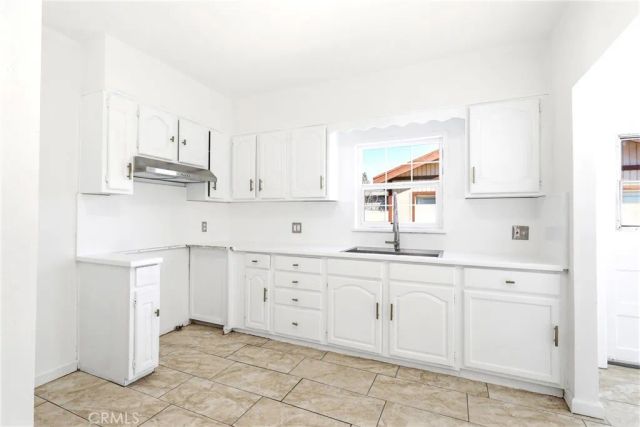 2625 N Arrowhead, San Bernardino, CA 92405