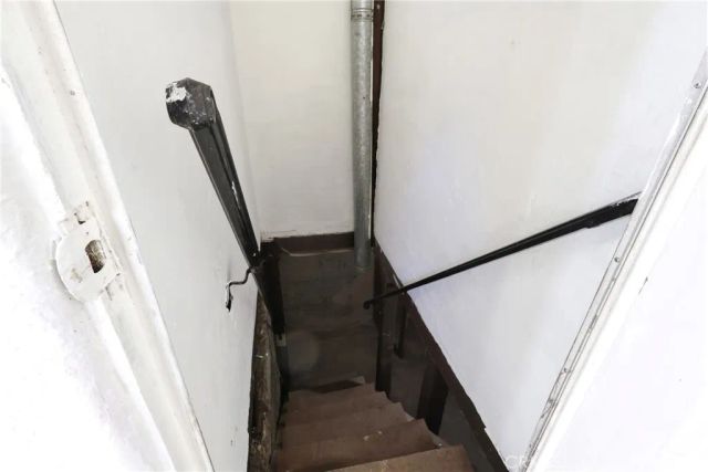 2625 N Arrowhead, San Bernardino, CA 92405