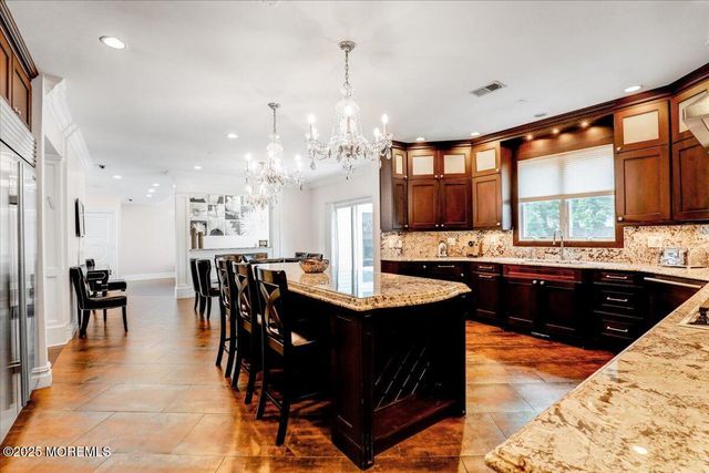 11 Hemingway Court, Morganville, NJ 07751