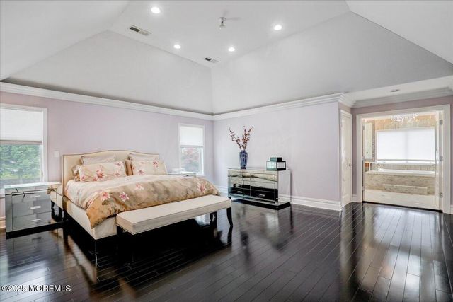 11 Hemingway Court, Morganville, NJ 07751