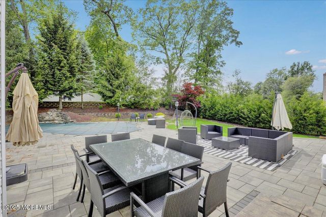 11 Hemingway Court, Morganville, NJ 07751