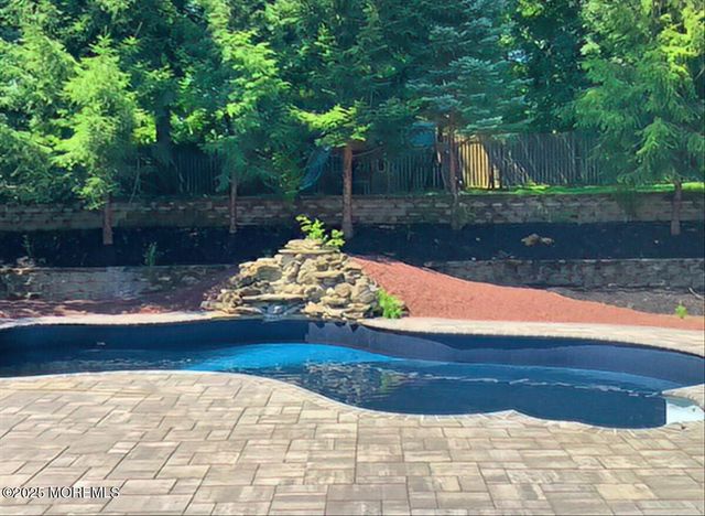 11 Hemingway Court, Morganville, NJ 07751