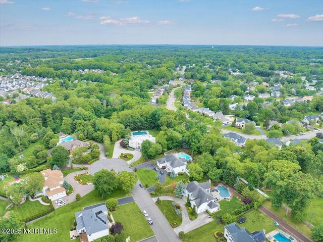 11 Hemingway Court, Morganville, NJ 07751