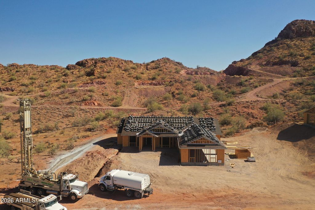 1635 W ARROWHEAD Lane, San Tan Valley, AZ 85144 — exterior