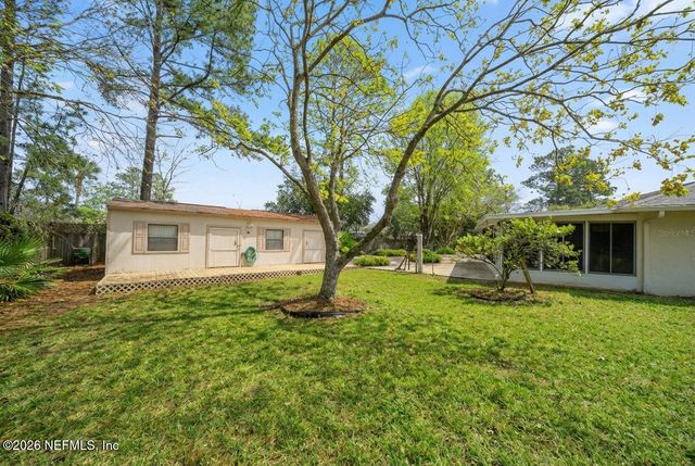 118 W CAMELOT Drive -, Palatka, FL 32177