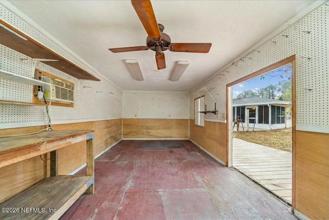 118 W CAMELOT Drive -, Palatka, FL 32177