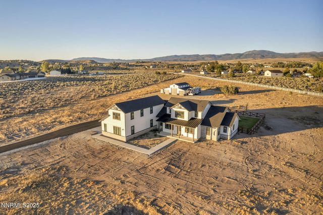 1409 Hunters Point Drive, Gardnerville, NV 89410